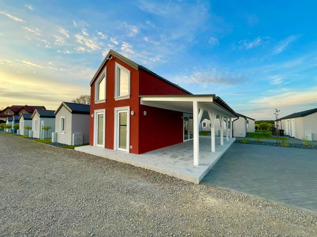 Scandi Village Затор Екстериор снимка